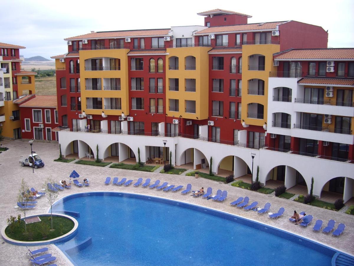 Apartment Studio Deluxe Marina Cape 4 Stars Resort 33 5 Aheloy Exterior foto