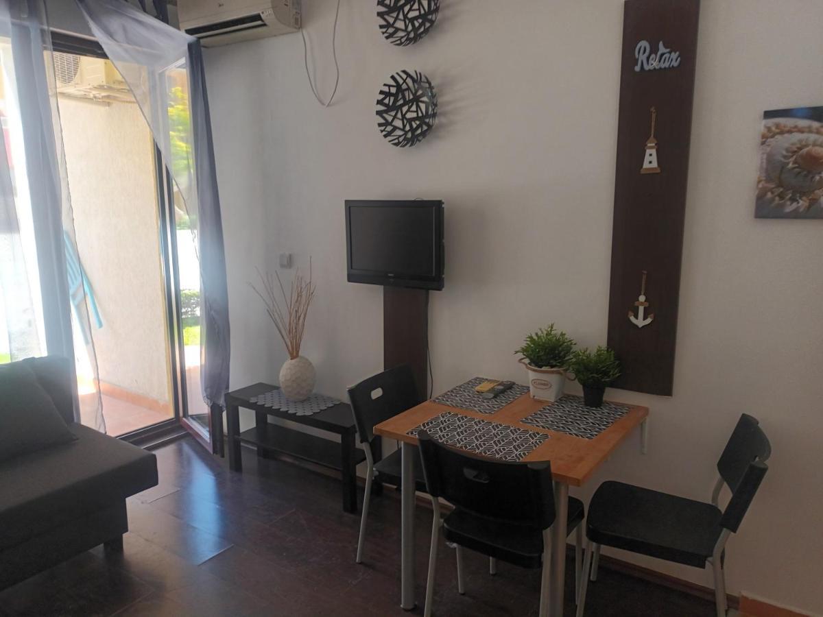 Apartment Studio Deluxe Marina Cape 4 Stars Resort 33 5 Aheloy Exterior foto